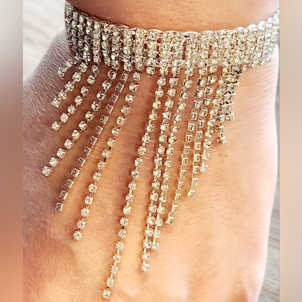 Adjustable V Diamond Fringe Bracelet